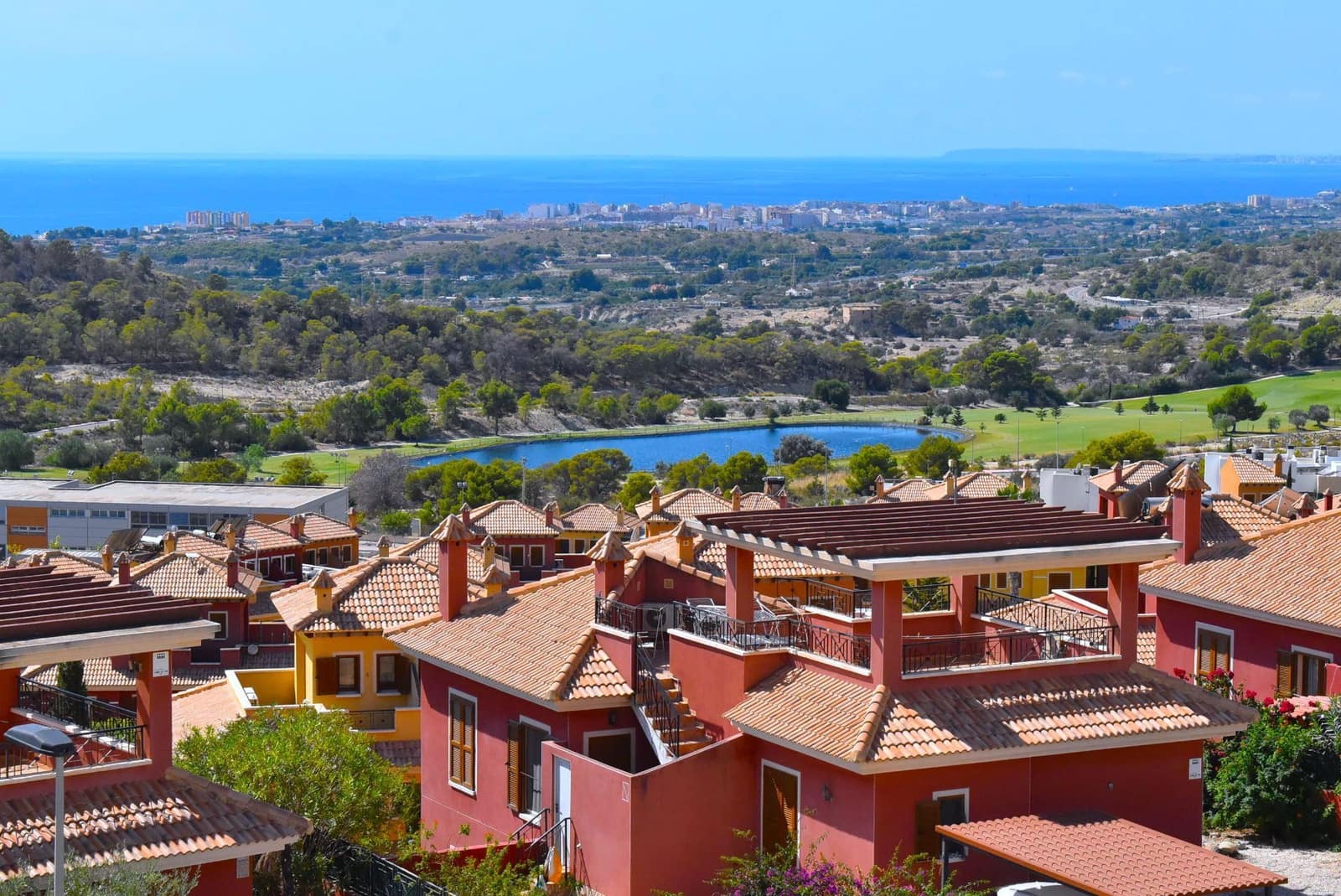 3 sovrum Semi-fristående Villa till salu i Finestrat med pool garage - 350 000 € (Ref: 9424299)