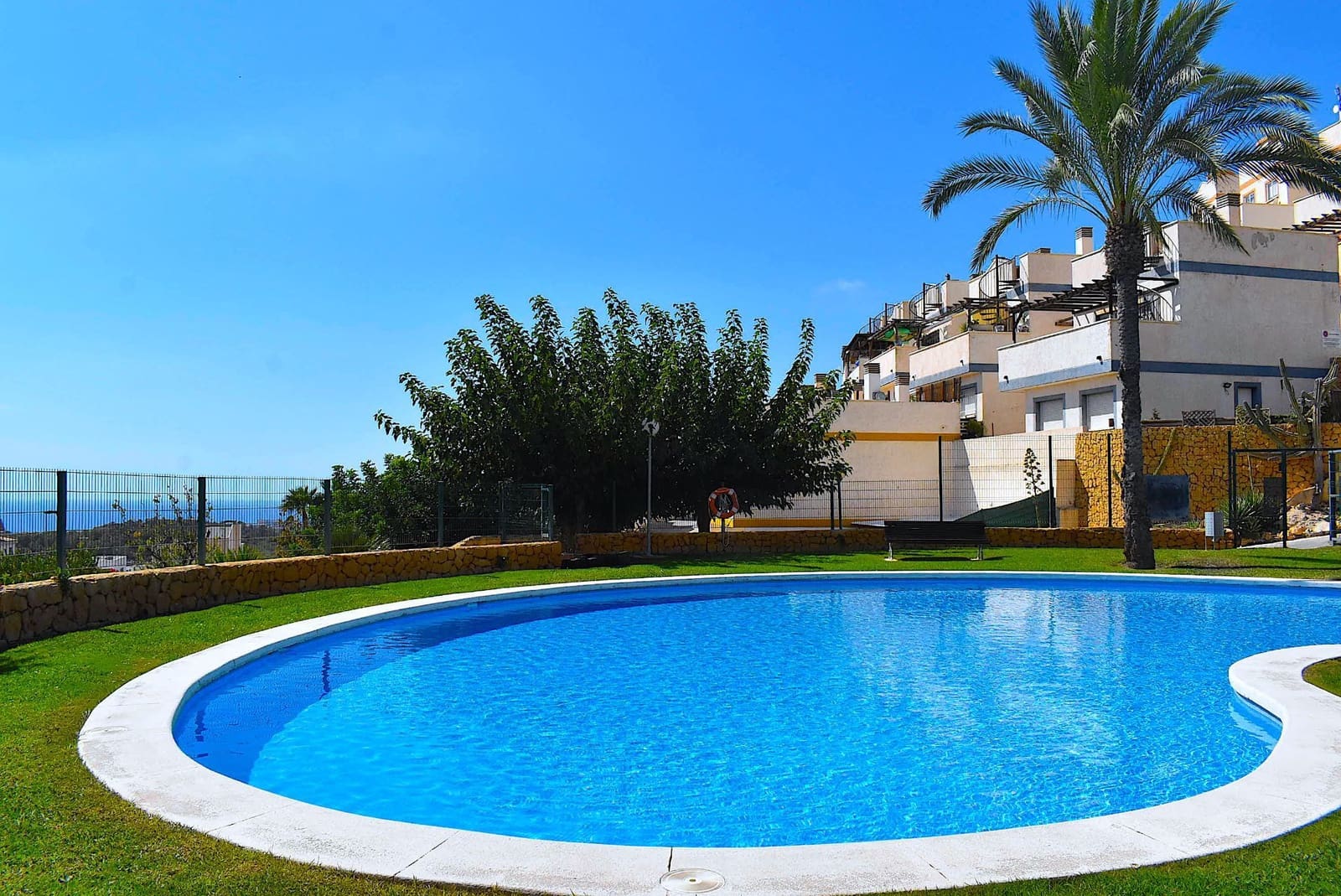 3 sovrum Semi-fristående Villa till salu i Finestrat med pool garage - 350 000 € (Ref: 9424299)