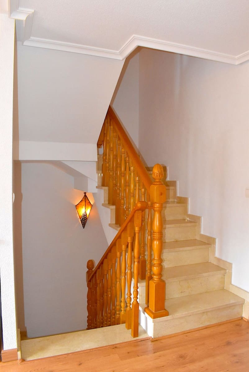 5 bedroom Semi-detached Villa for sale in La Nucia with pool garage - € 310,000 (Ref: 9424300)