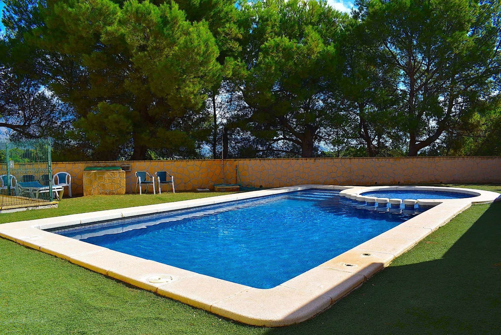 5 bedroom Semi-detached Villa for sale in La Nucia with pool garage - € 310,000 (Ref: 9424300)