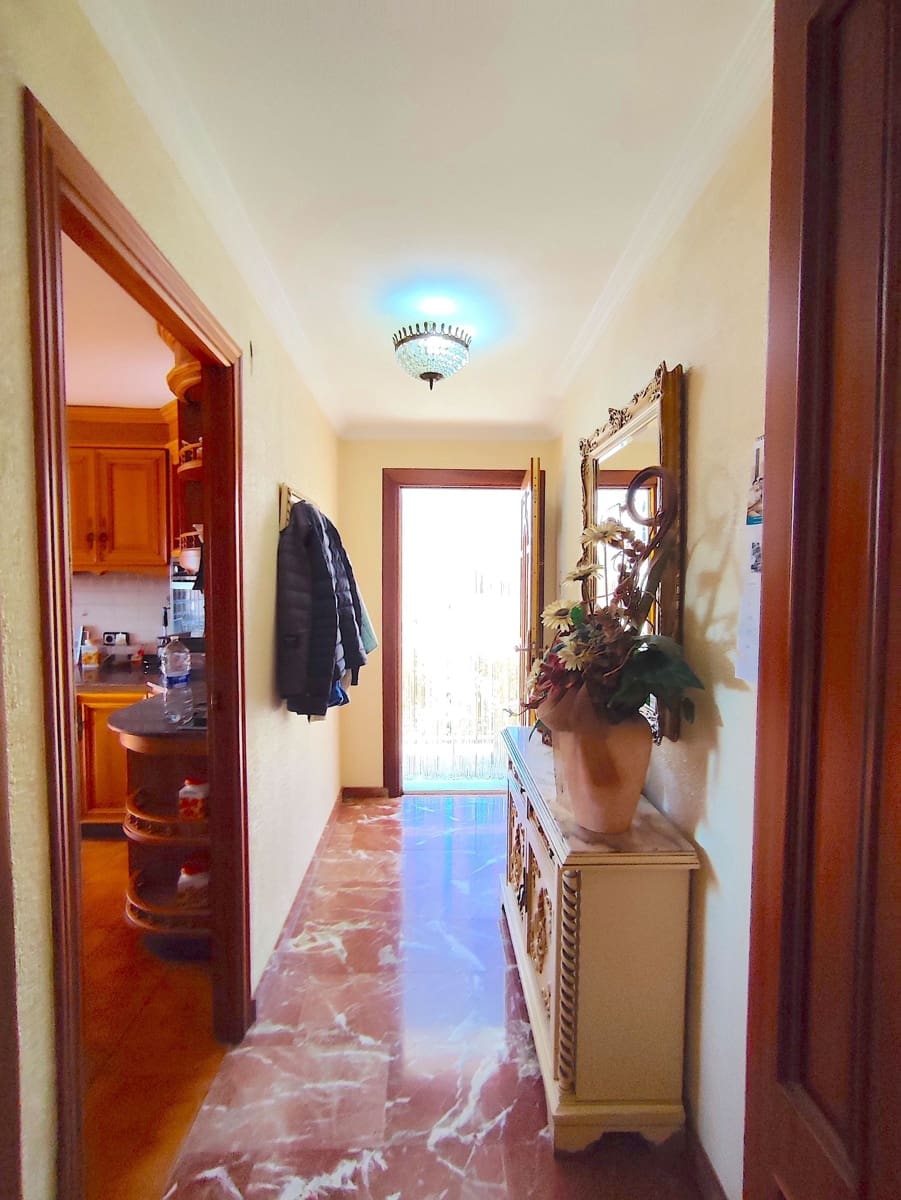 5 soveværelse Finca/Landehus til salg i Callosa d'En Sarria med swimmingpool garage - € 450.000 (Ref: 9424303)