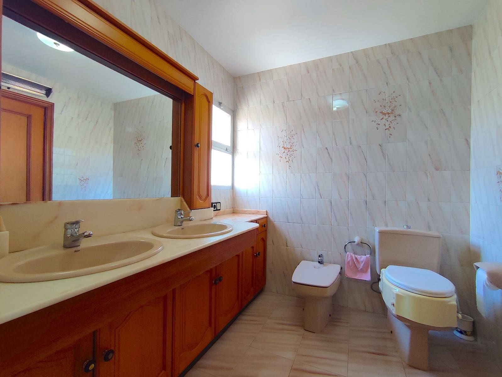 5 soveværelse Finca/Landehus til salg i Callosa d'En Sarria med swimmingpool garage - € 450.000 (Ref: 9424303)