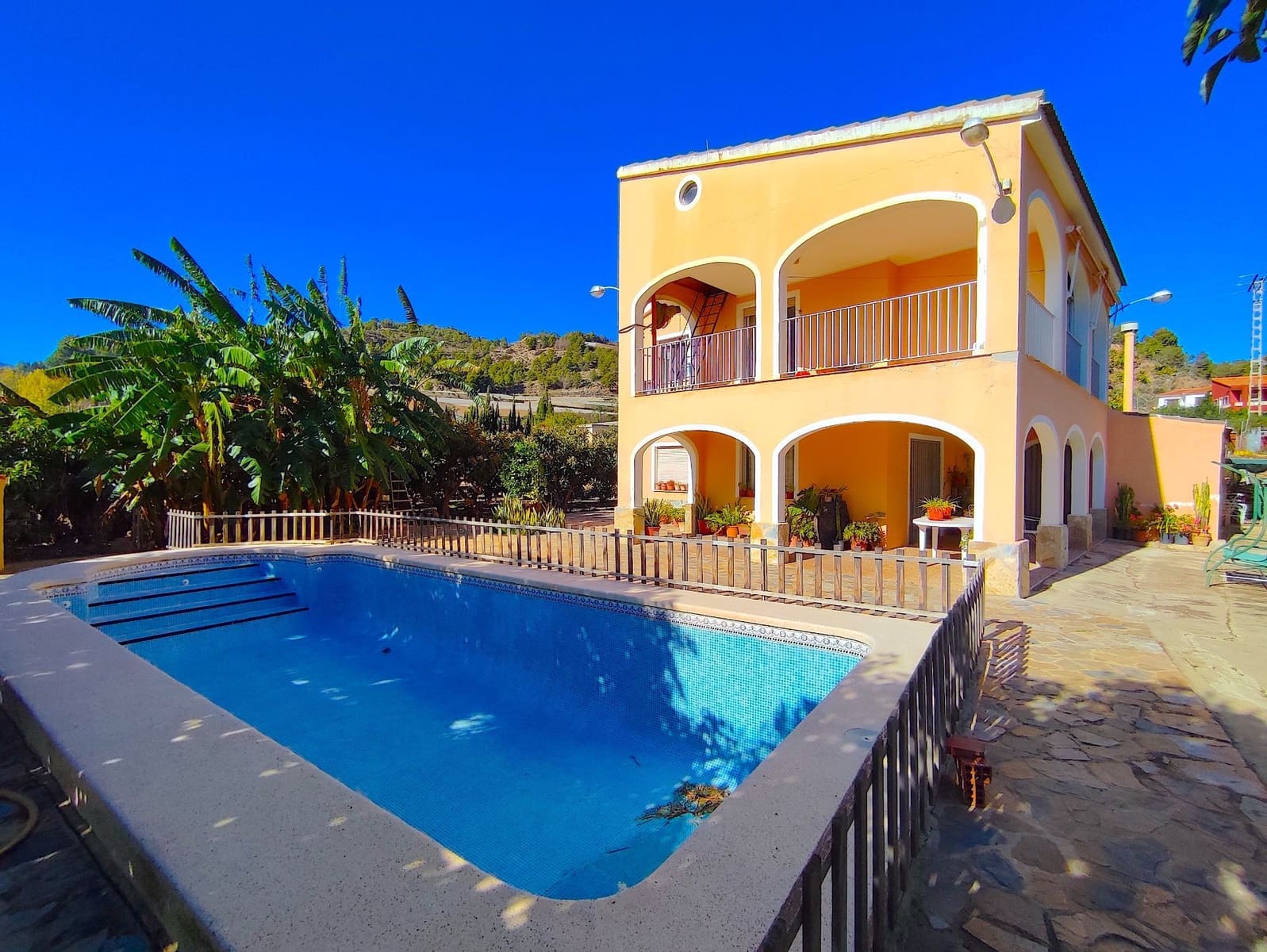 5 soveværelse Finca/Landehus til salg i Callosa d'En Sarria med swimmingpool garage - € 450.000 (Ref: 9424303)