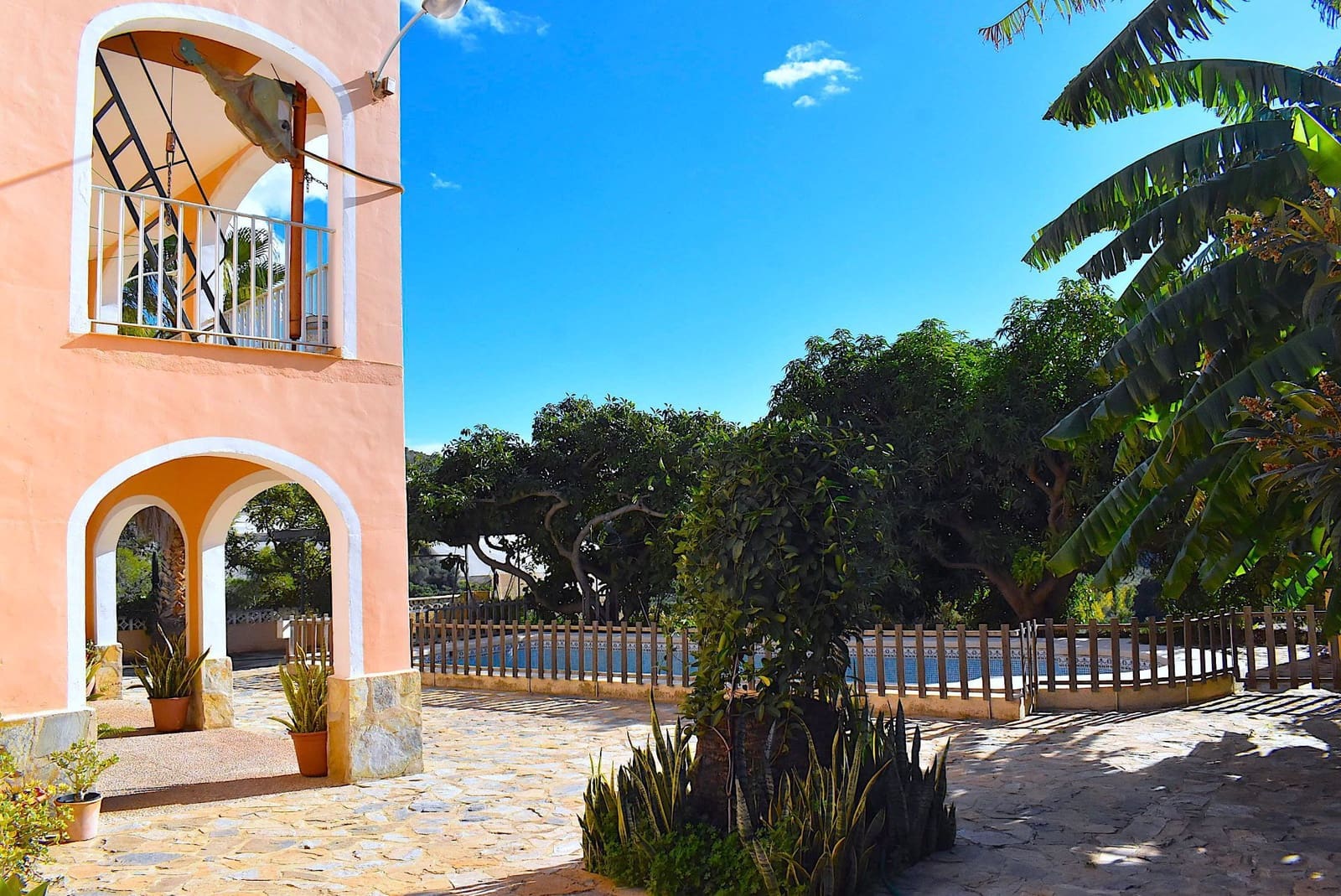 5 soveværelse Finca/Landehus til salg i Callosa d'En Sarria med swimmingpool garage - € 450.000 (Ref: 9424303)