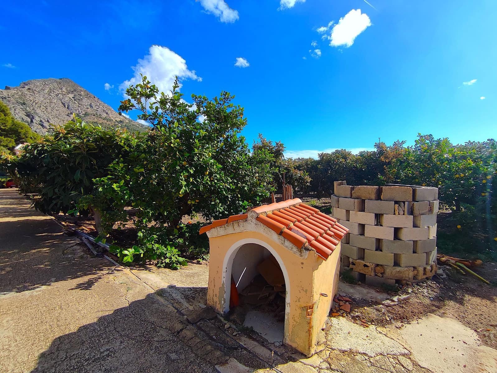 5 soveværelse Finca/Landehus til salg i Callosa d'En Sarria med swimmingpool garage - € 450.000 (Ref: 9424303)