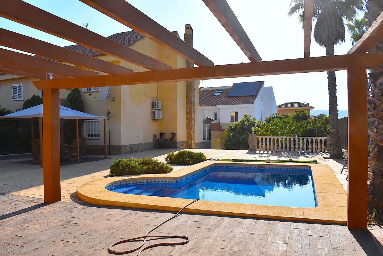 5 camera da letto Villetta Bifamiliare in vendita in Benidorm con piscina garage - 480.000 € (Rif: 9424304)