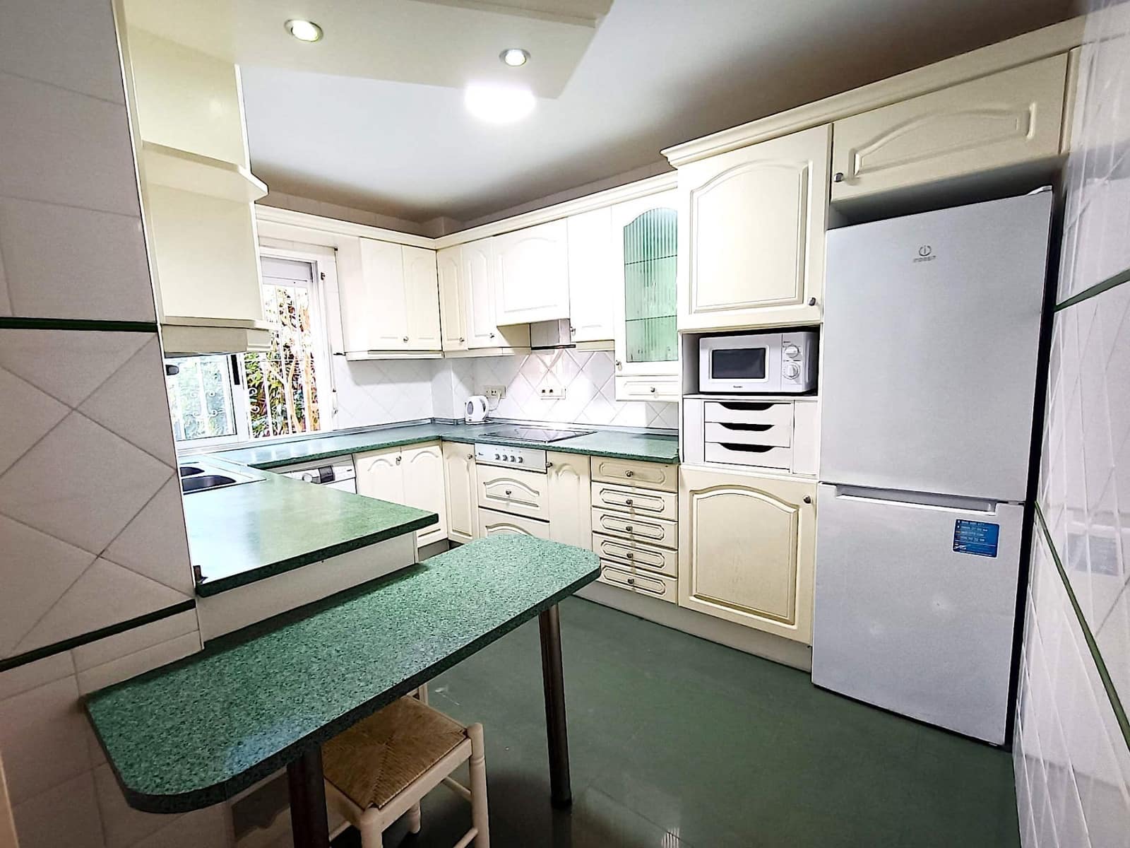 5 camera da letto Villetta Bifamiliare in vendita in Benidorm con piscina garage - 480.000 € (Rif: 9424304)