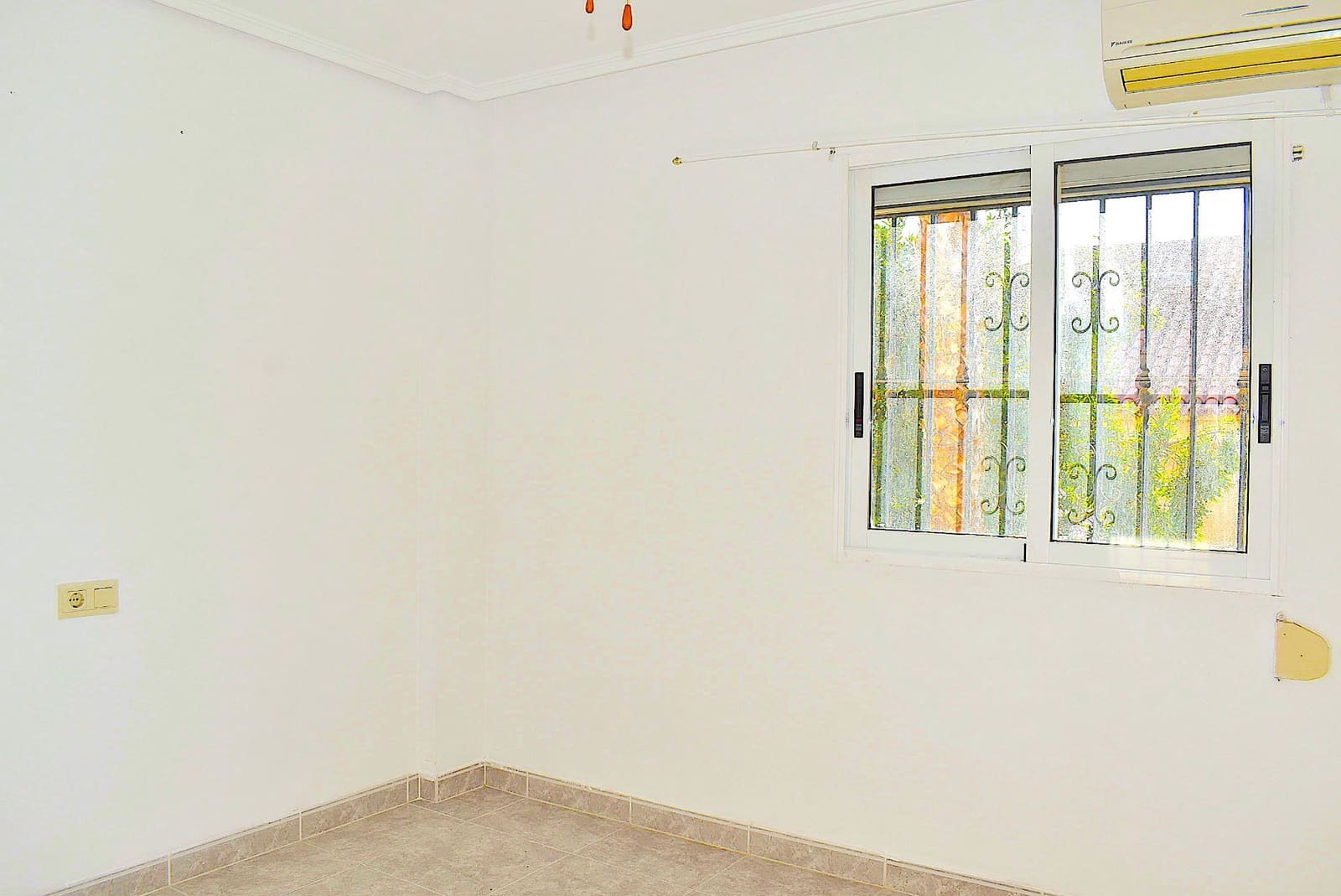 5 camera da letto Villetta Bifamiliare in vendita in Benidorm con piscina garage - 480.000 € (Rif: 9424304)