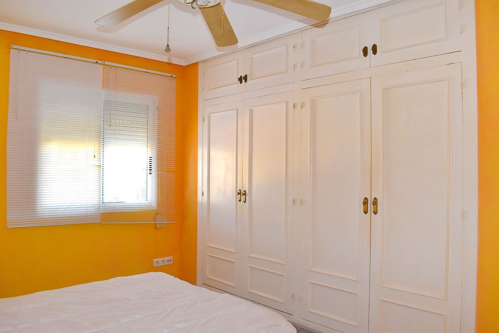 5 camera da letto Villetta Bifamiliare in vendita in Benidorm con piscina garage - 480.000 € (Rif: 9424304)