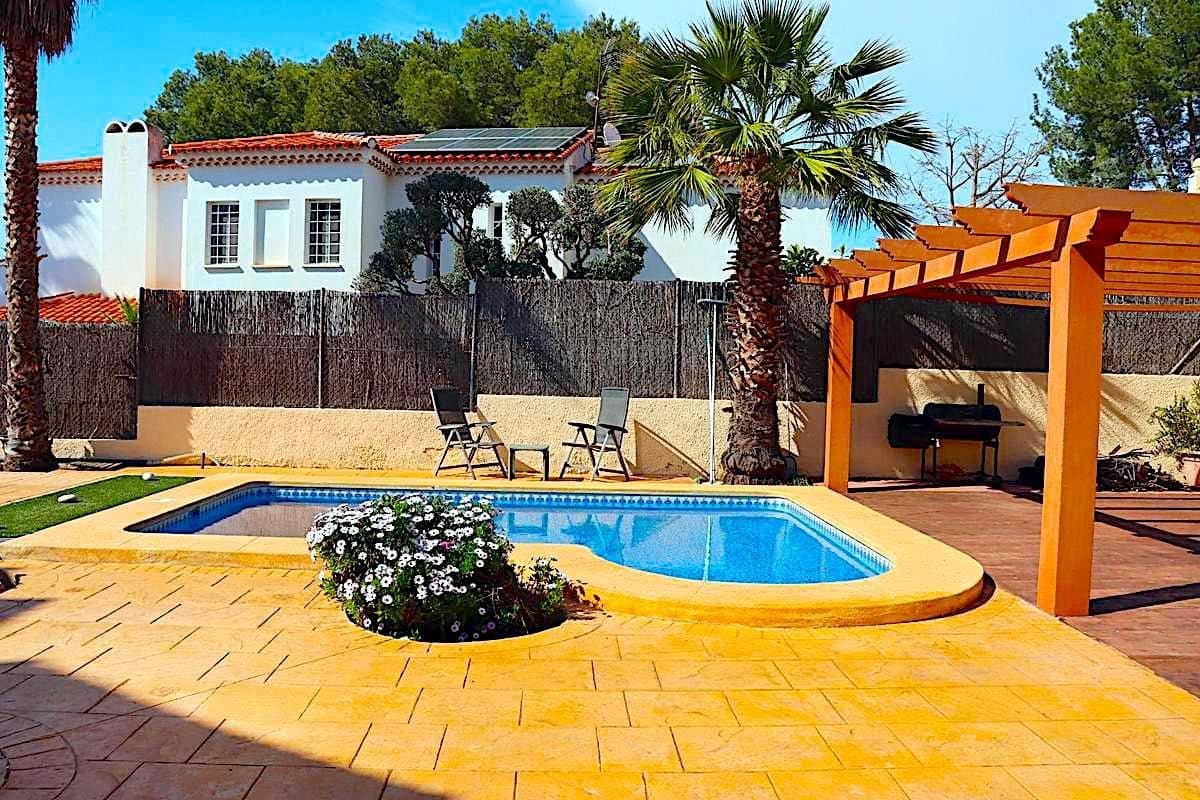 5 camera da letto Villetta Bifamiliare in vendita in Benidorm con piscina garage - 480.000 € (Rif: 9424304)