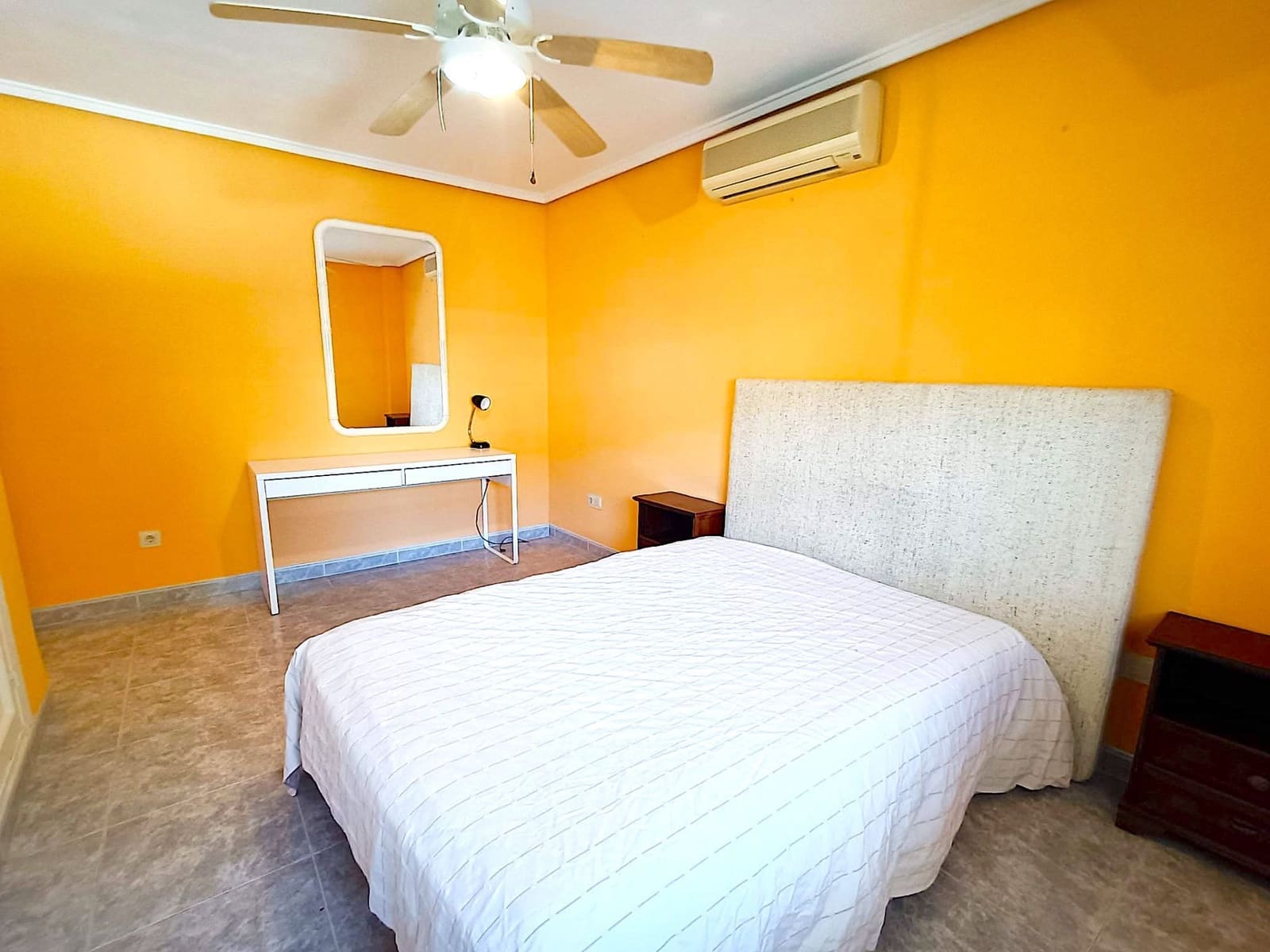 5 camera da letto Villetta Bifamiliare in vendita in Benidorm con piscina garage - 480.000 € (Rif: 9424304)