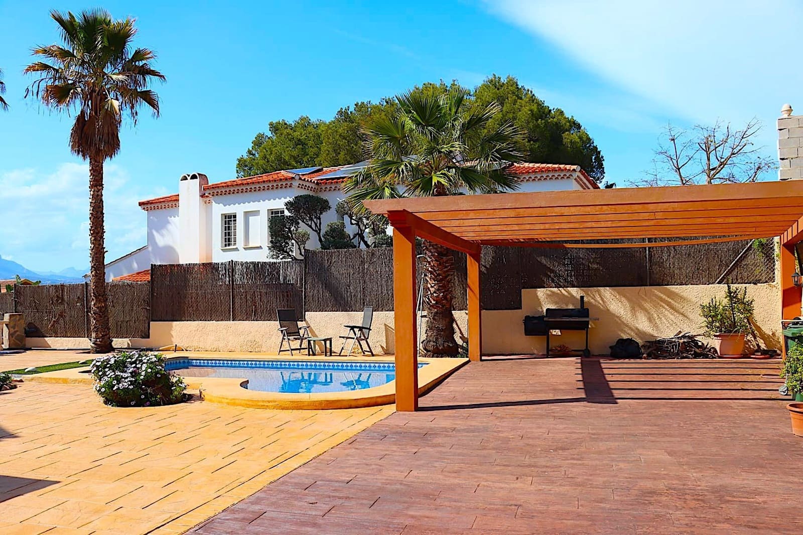 5 camera da letto Villetta Bifamiliare in vendita in Benidorm con piscina garage - 480.000 € (Rif: 9424304)