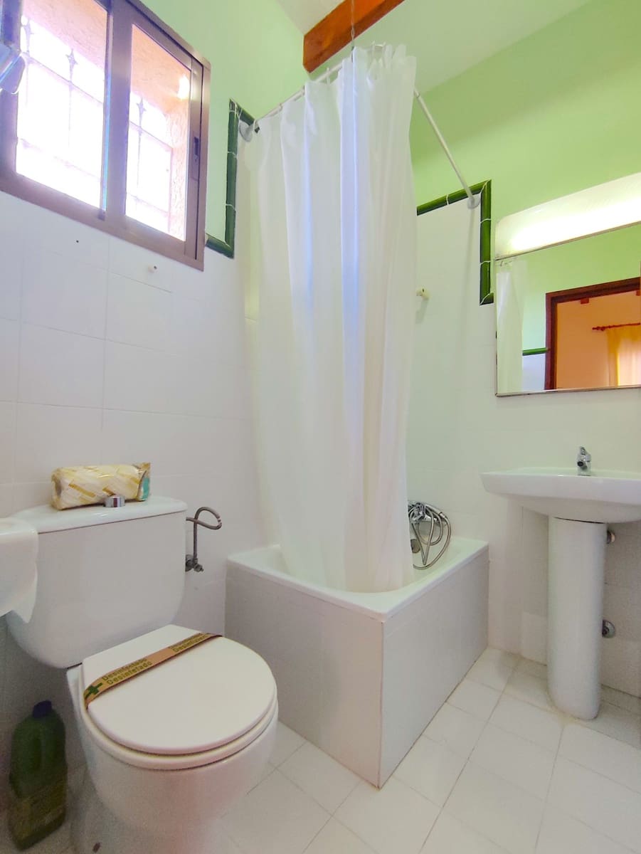 7 bedroom Villa for sale in Polop with pool garage - € 689,000 (Ref: 9425686)