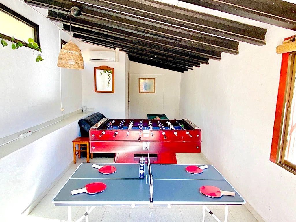 7 bedroom Villa for sale in Polop with pool garage - € 689,000 (Ref: 9425686)