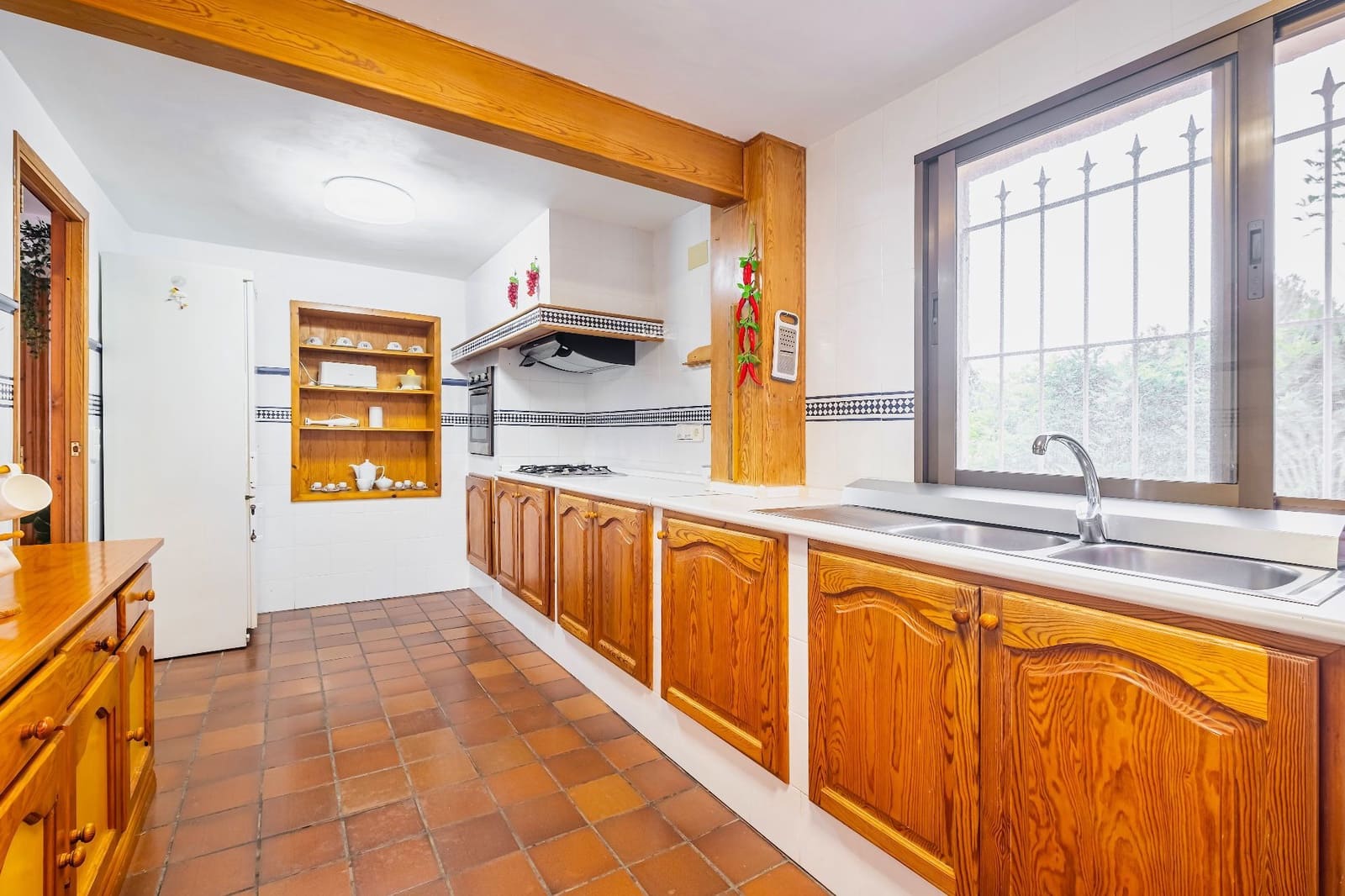 7 bedroom Villa for sale in Polop with pool garage - € 689,000 (Ref: 9425686)