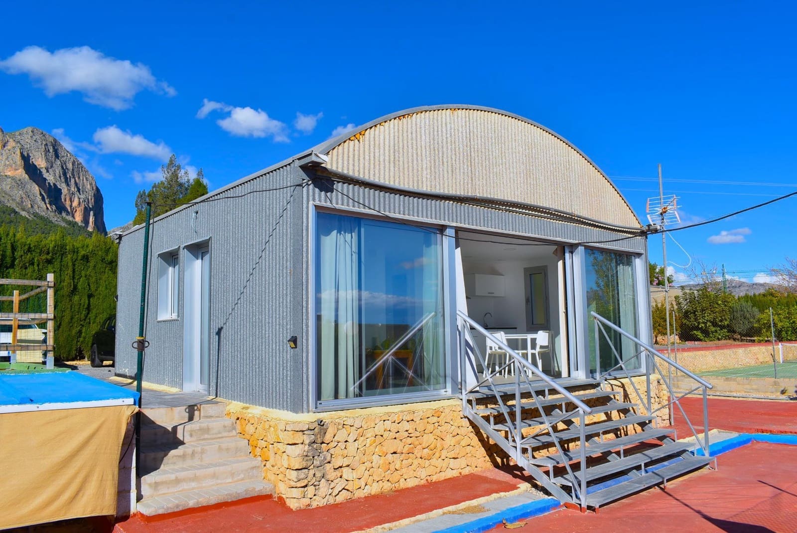 7 bedroom Villa for sale in Polop with pool garage - € 689,000 (Ref: 9425686)