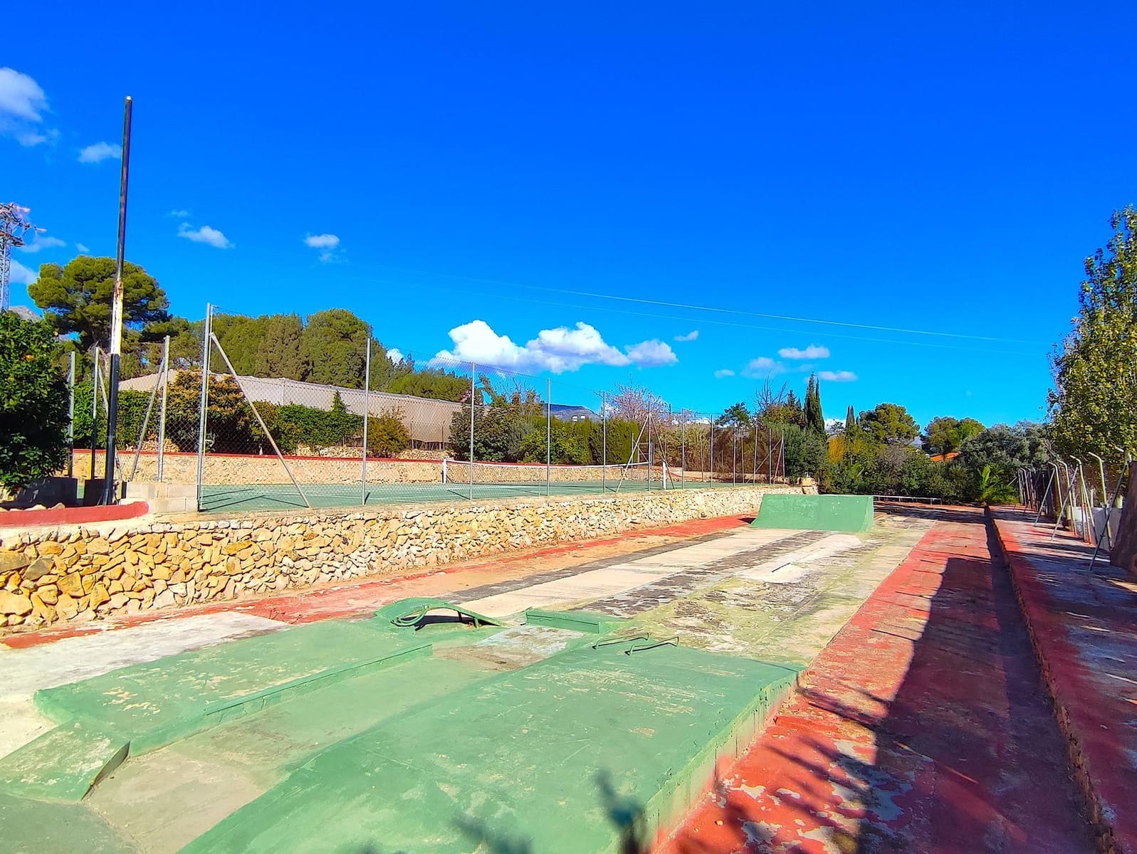 7 bedroom Villa for sale in Polop with pool garage - € 689,000 (Ref: 9425686)