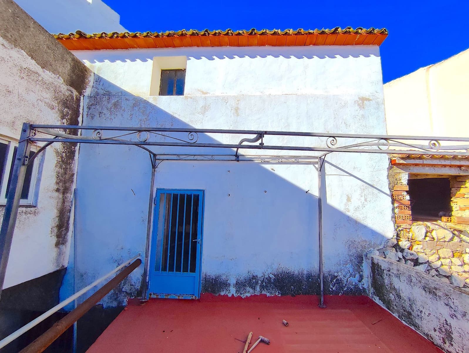 3 bedroom Townhouse for sale in Tarbena - € 130,000 (Ref: 9499648)