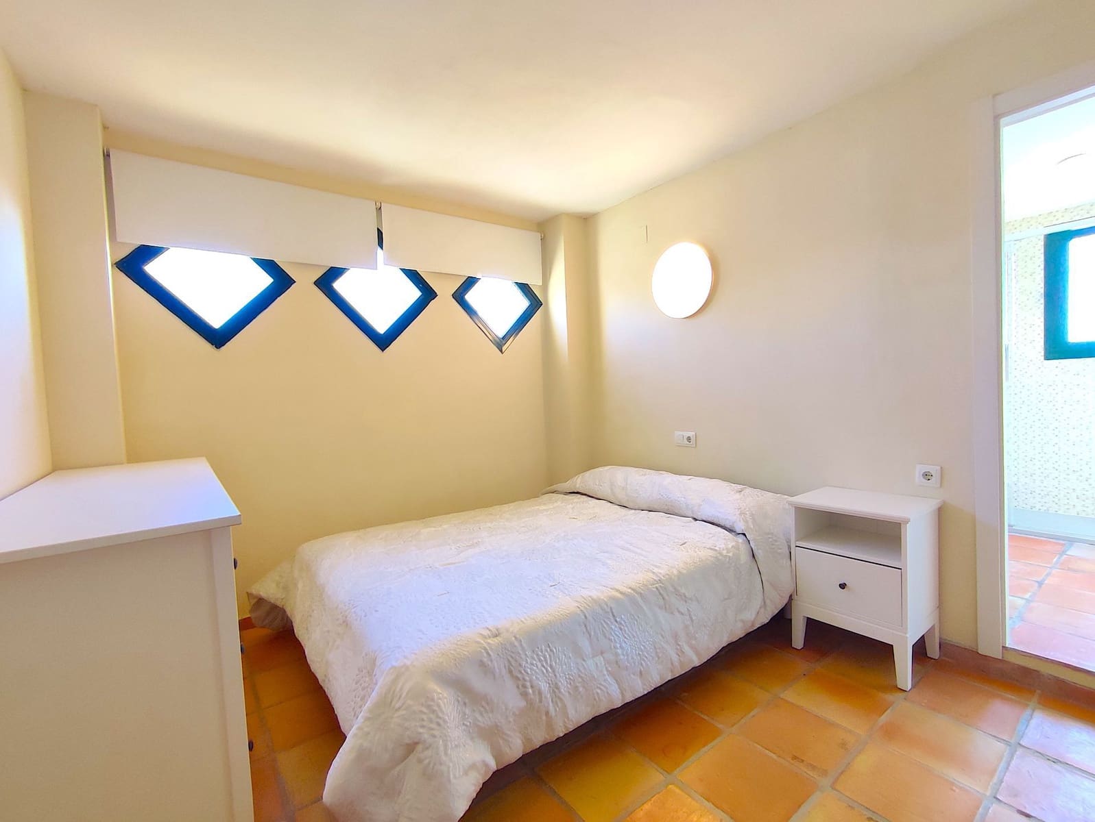 3 bedroom Semi-detached Villa for rent in Finestrat with pool garage - € 2,000 (Ref: 9602546)