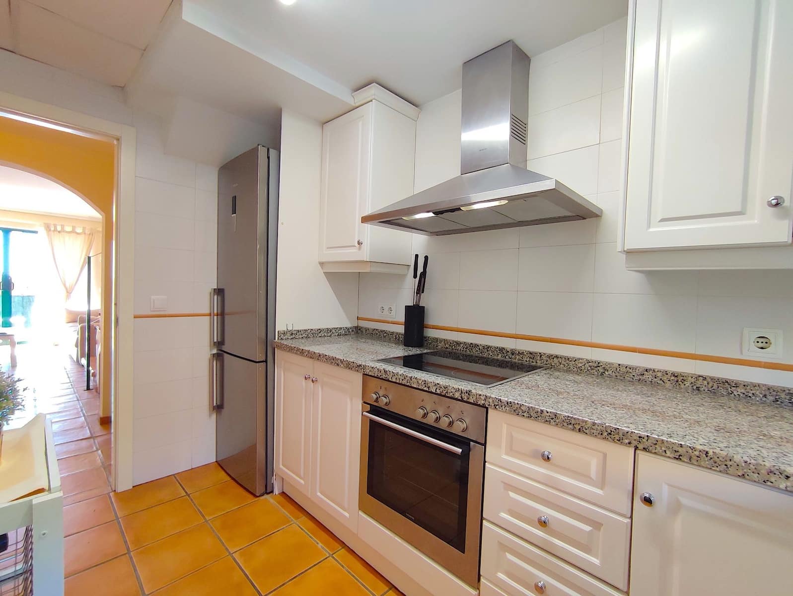 3 bedroom Semi-detached Villa for rent in Finestrat with pool garage - € 2,000 (Ref: 9602546)