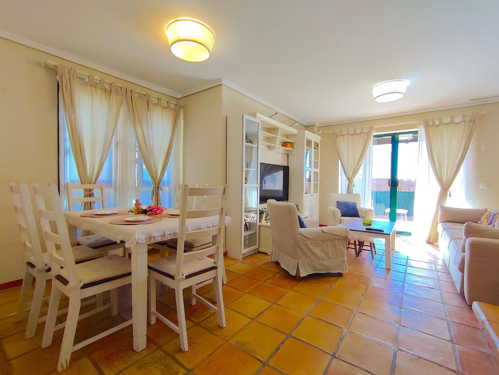 3 bedroom Semi-detached Villa for rent in Finestrat with pool garage - € 2,000 (Ref: 9602546)