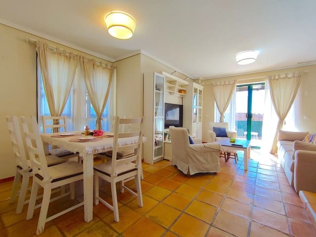 3 slaapkamer Halfvrijstaande villa te huur in Finestrat met zwembad garage - € 1.950 (Ref: 9602546)