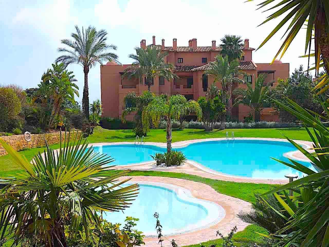 2 bedroom Apartment for sale in Finestrat with pool garage - € 395,000 (Ref: 9614760)