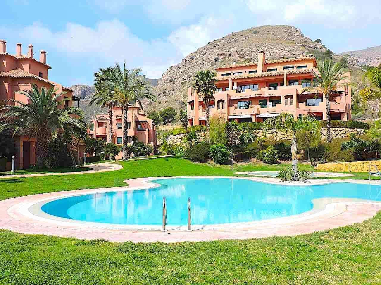 2 bedroom Apartment for sale in Finestrat with pool garage - € 395,000 (Ref: 9614760)