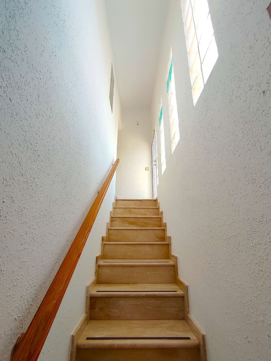 4 sovrum Villa att hyra i Alfaz del Pi / L'Alfas del Pi med pool garage - 4 800 € (Ref: 9814203)