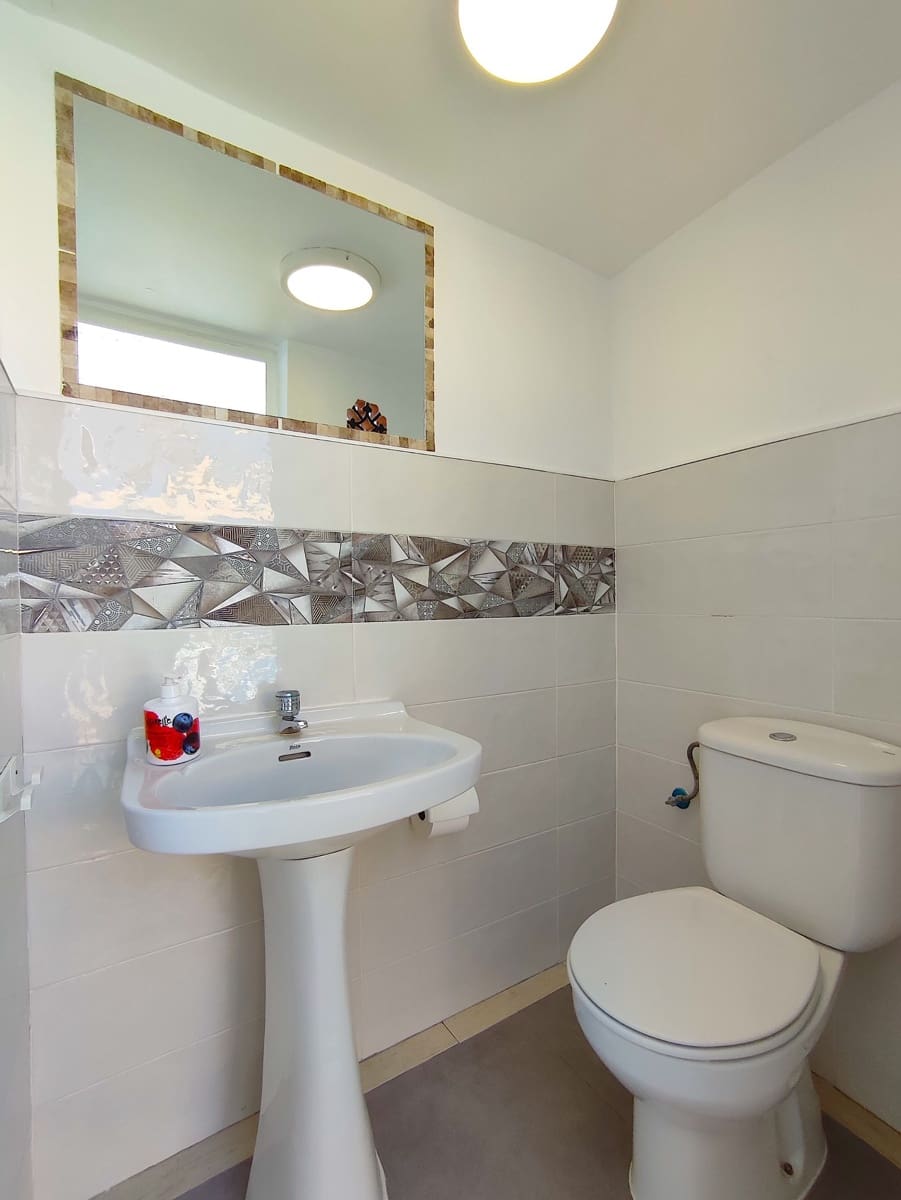 4 sovrum Villa att hyra i Alfaz del Pi / L'Alfas del Pi med pool garage - 4 800 € (Ref: 9814203)