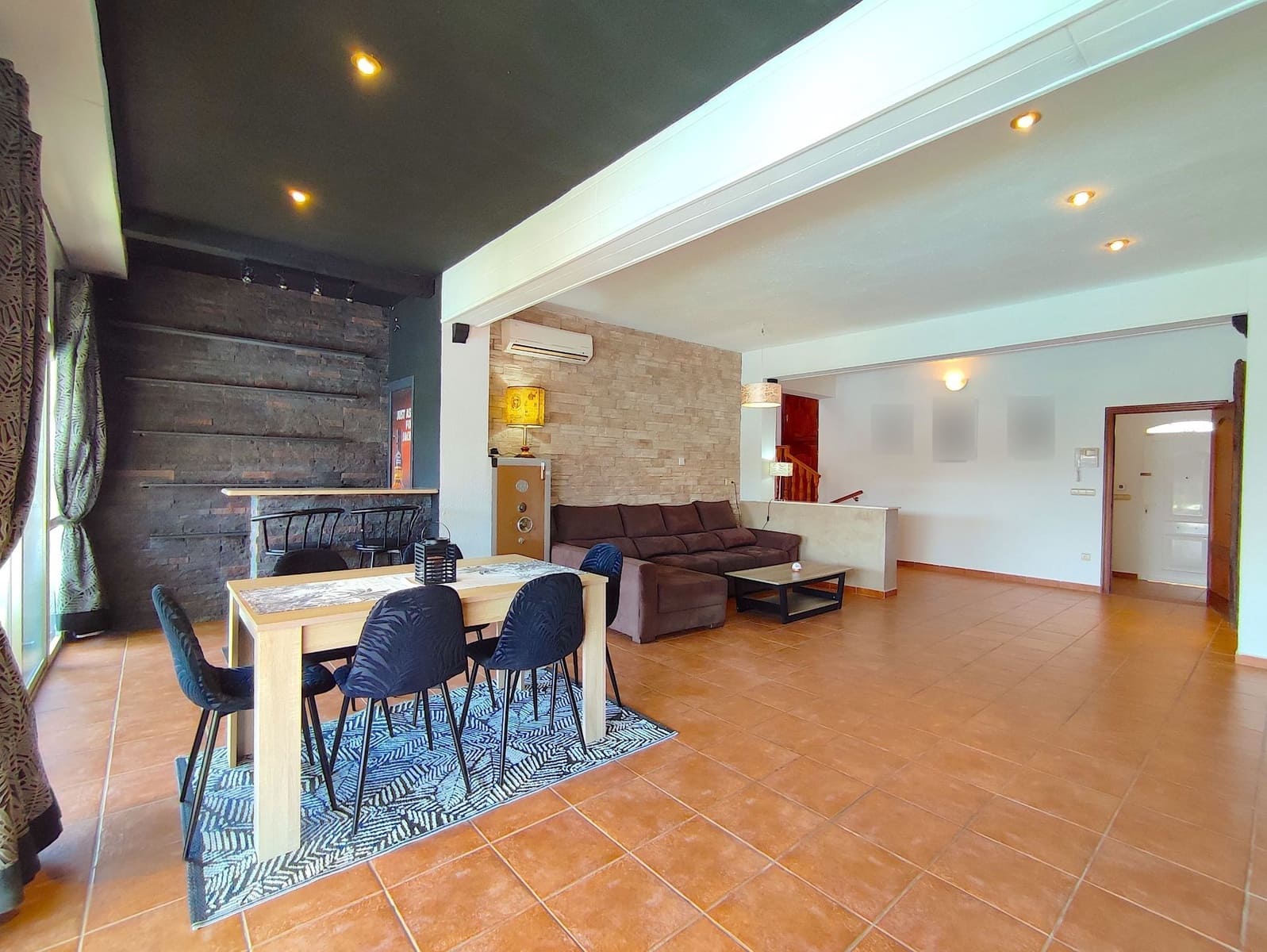 4 sovrum Villa att hyra i Alfaz del Pi / L'Alfas del Pi med pool garage - 4 800 € (Ref: 9814203)