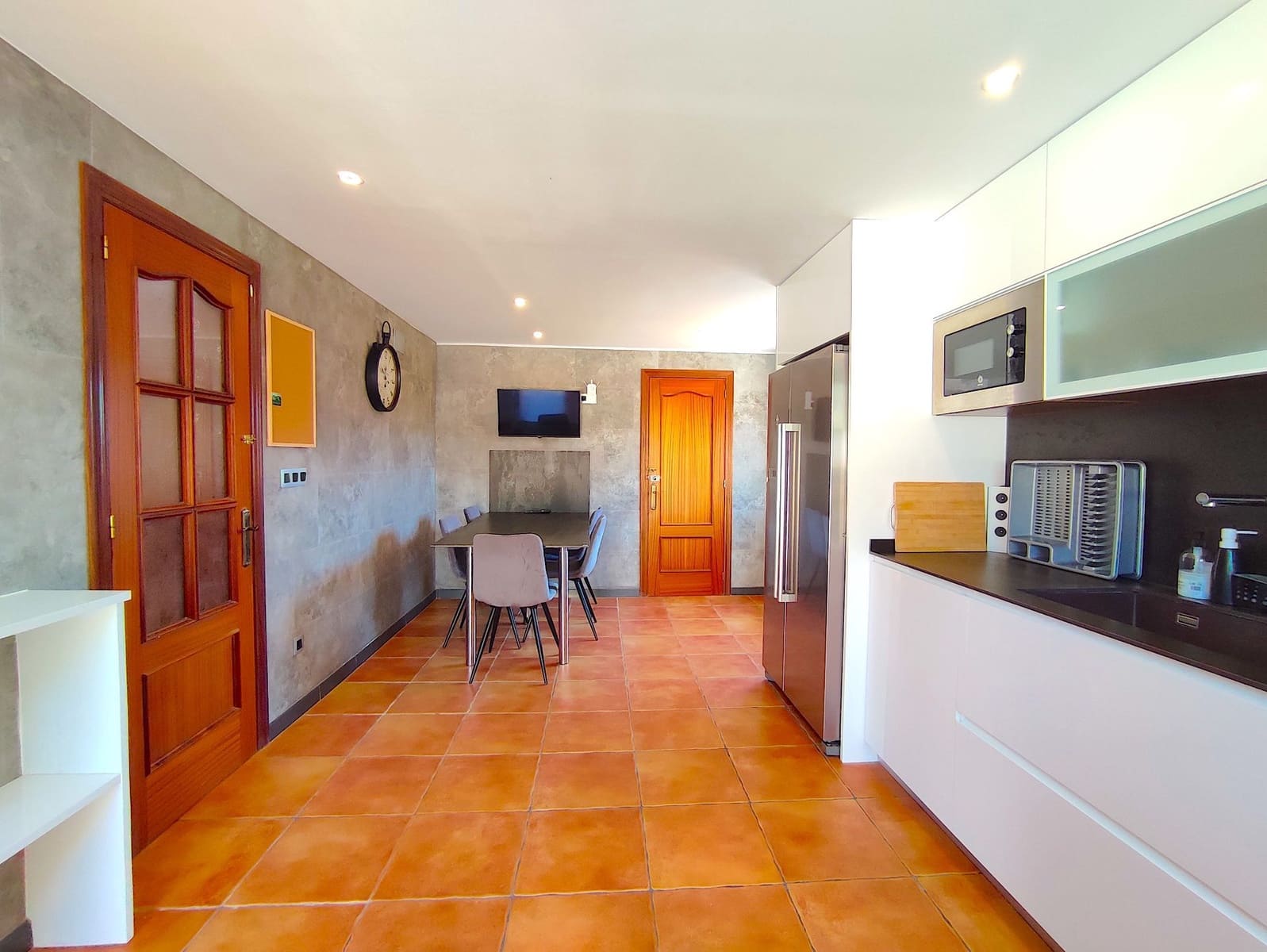 4 sovrum Villa att hyra i Alfaz del Pi / L'Alfas del Pi med pool garage - 4 800 € (Ref: 9814203)
