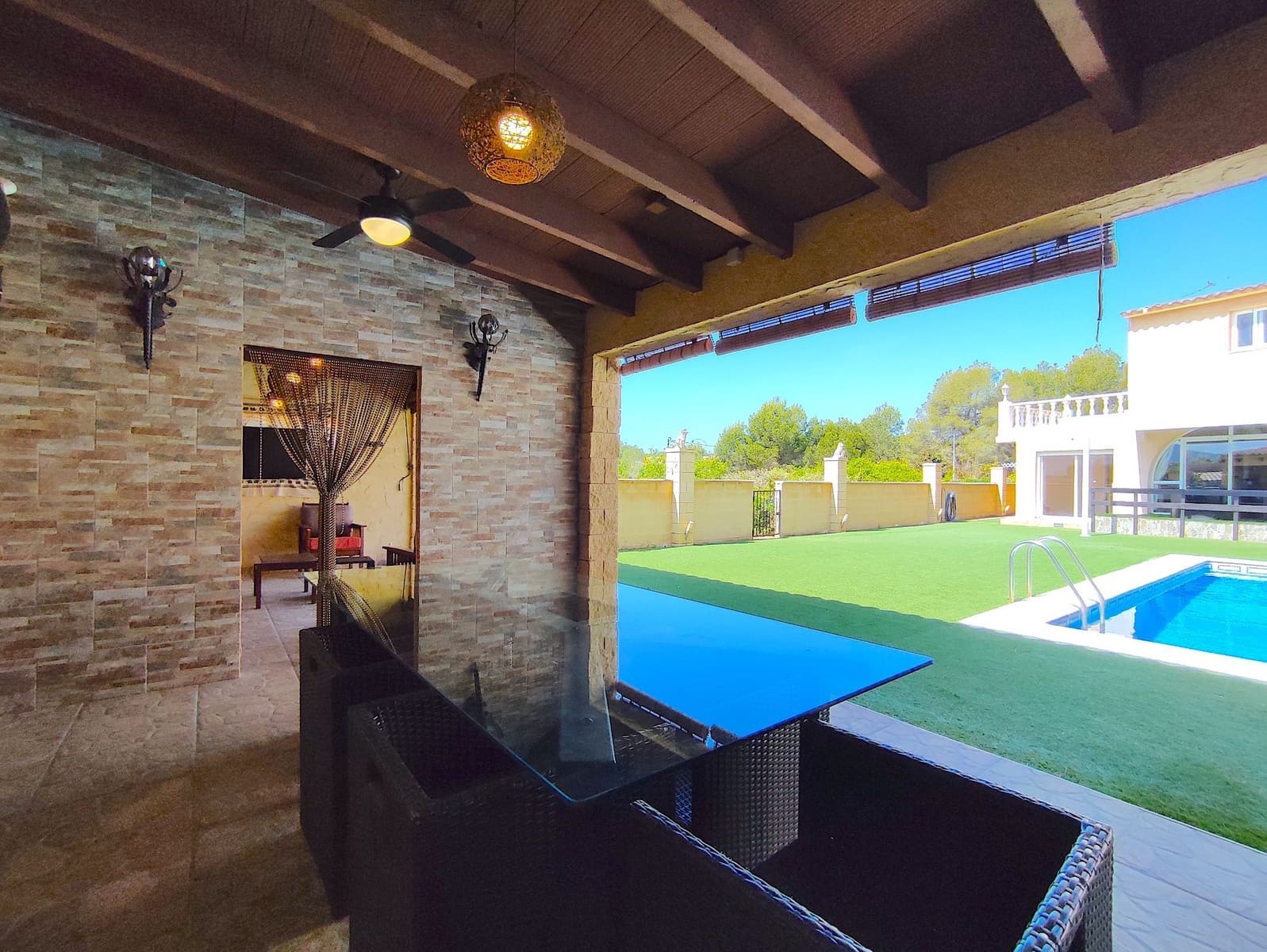 4 sovrum Villa att hyra i Alfaz del Pi / L'Alfas del Pi med pool garage - 4 800 € (Ref: 9814203)