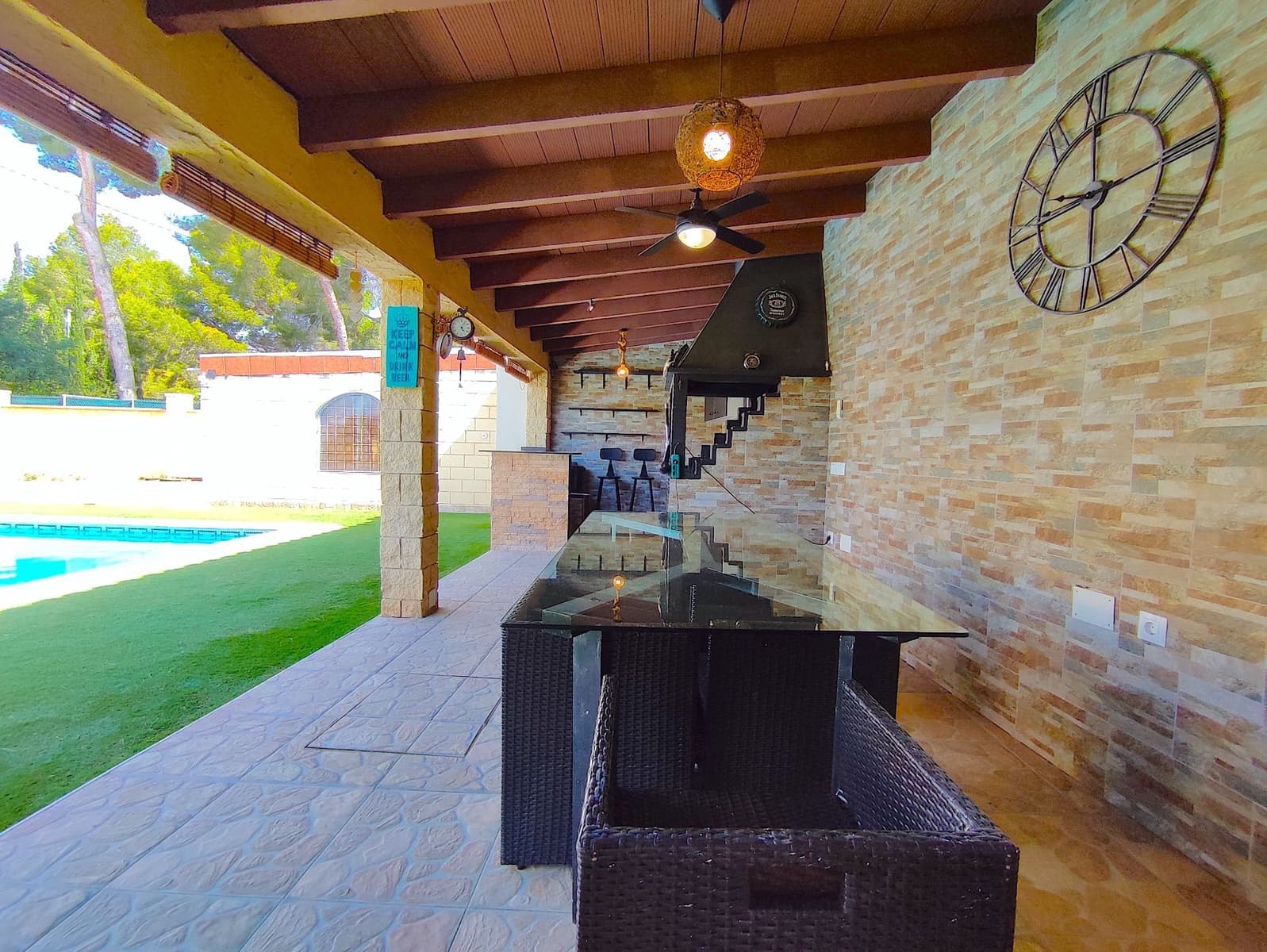 4 sovrum Villa att hyra i Alfaz del Pi / L'Alfas del Pi med pool garage - 4 800 € (Ref: 9814203)