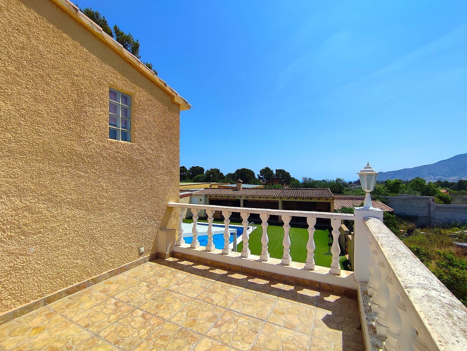 4 sovrum Villa att hyra i Alfaz del Pi / L'Alfas del Pi med pool garage - 4 800 € (Ref: 9814203)