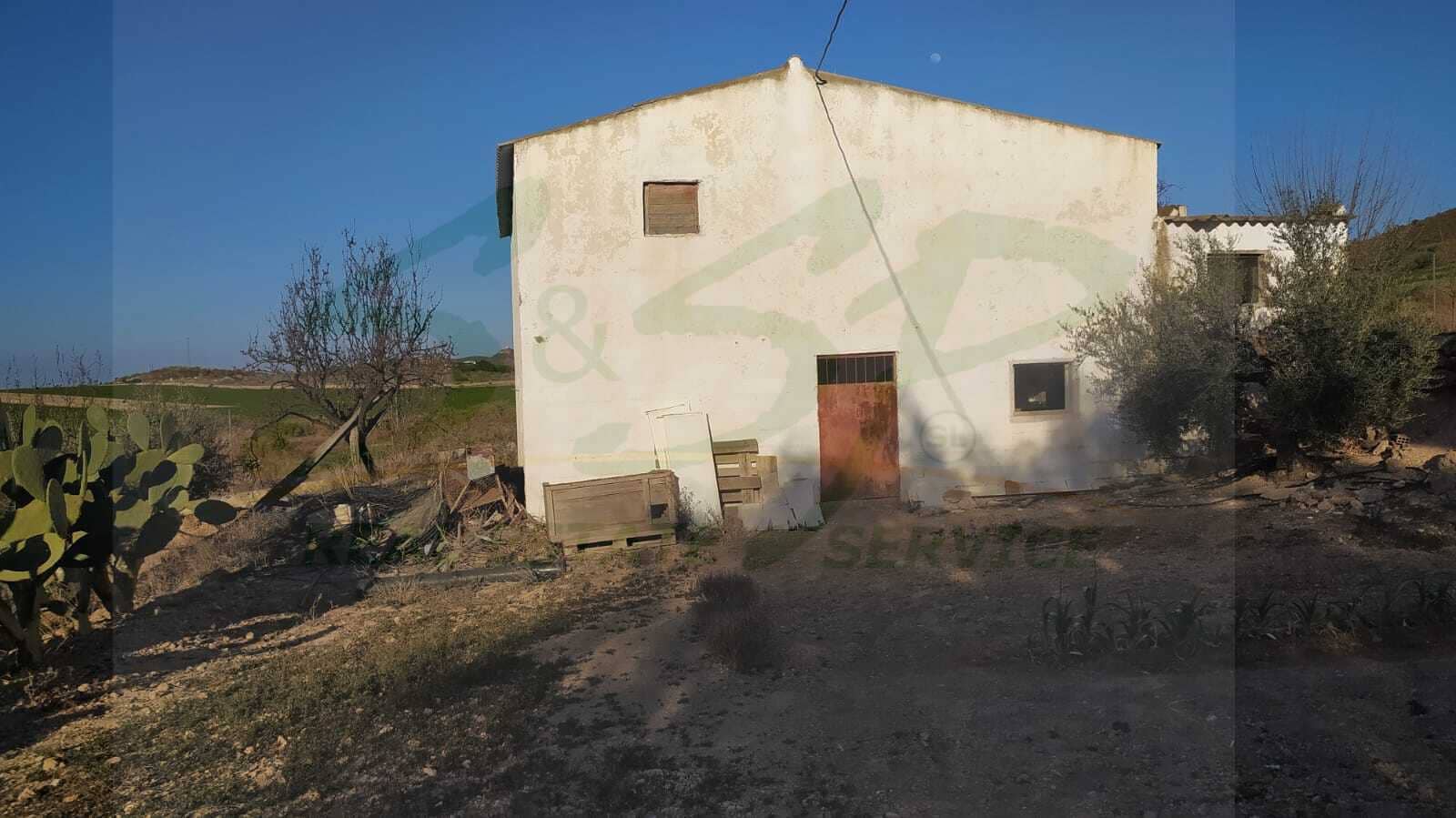 4 soveværelse Finca/Landehus til salg i Purias med garage - € 198.000 (Ref: 8120446)