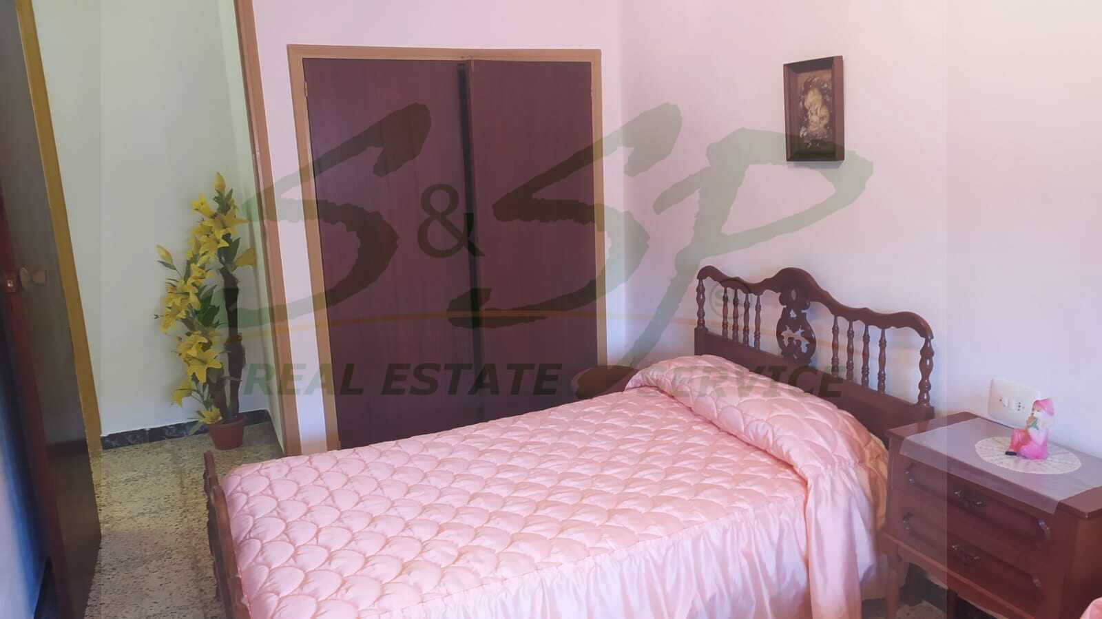 4 soveværelse Finca/Landehus til salg i Purias med garage - € 198.000 (Ref: 8120446)