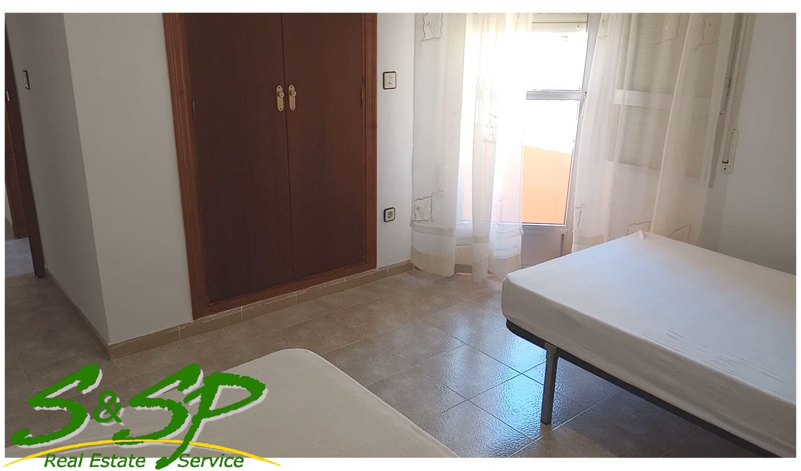 3 makuuhuone Paritalo myytävänä paikassa Calabardina mukana 
autotalli - 250 000 € (Ref: 8891354)