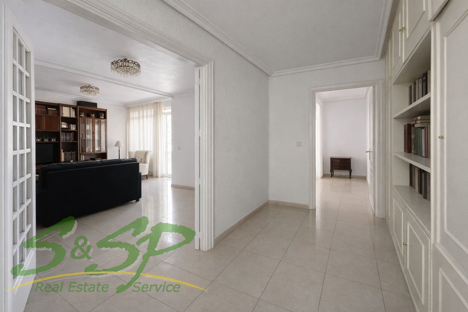 3 bedroom Apartment for sale in Aguilas with garage - € 298,000 (Ref: 9620869)