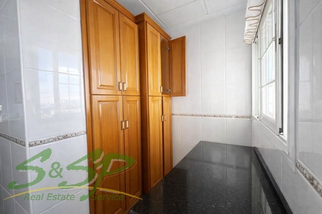 3 bedroom Apartment for sale in Aguilas with garage - € 298,000 (Ref: 9620869)