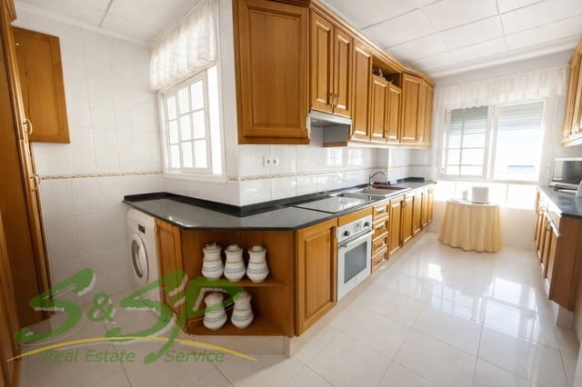 3 bedroom Apartment for sale in Aguilas with garage - € 298,000 (Ref: 9620869)