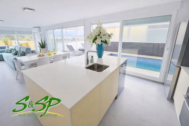 4 bedroom Townhouse for sale in Aguilas with pool garage - € 360,000 (Ref: 9737156)