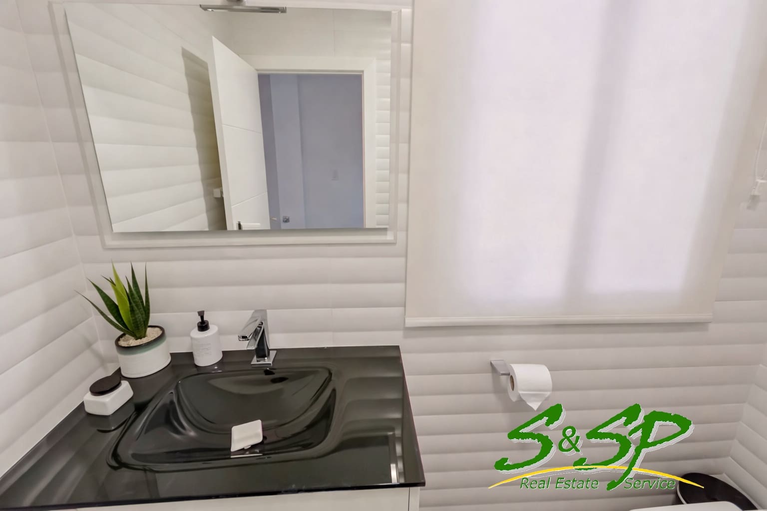 4 bedroom Townhouse for sale in Aguilas with pool garage - € 360,000 (Ref: 9737156)