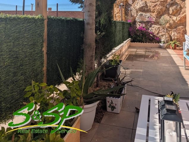 Apartamento de 2 habitaciones en Aguilas en venta con piscina - 123.000 € (Ref: 9744020)