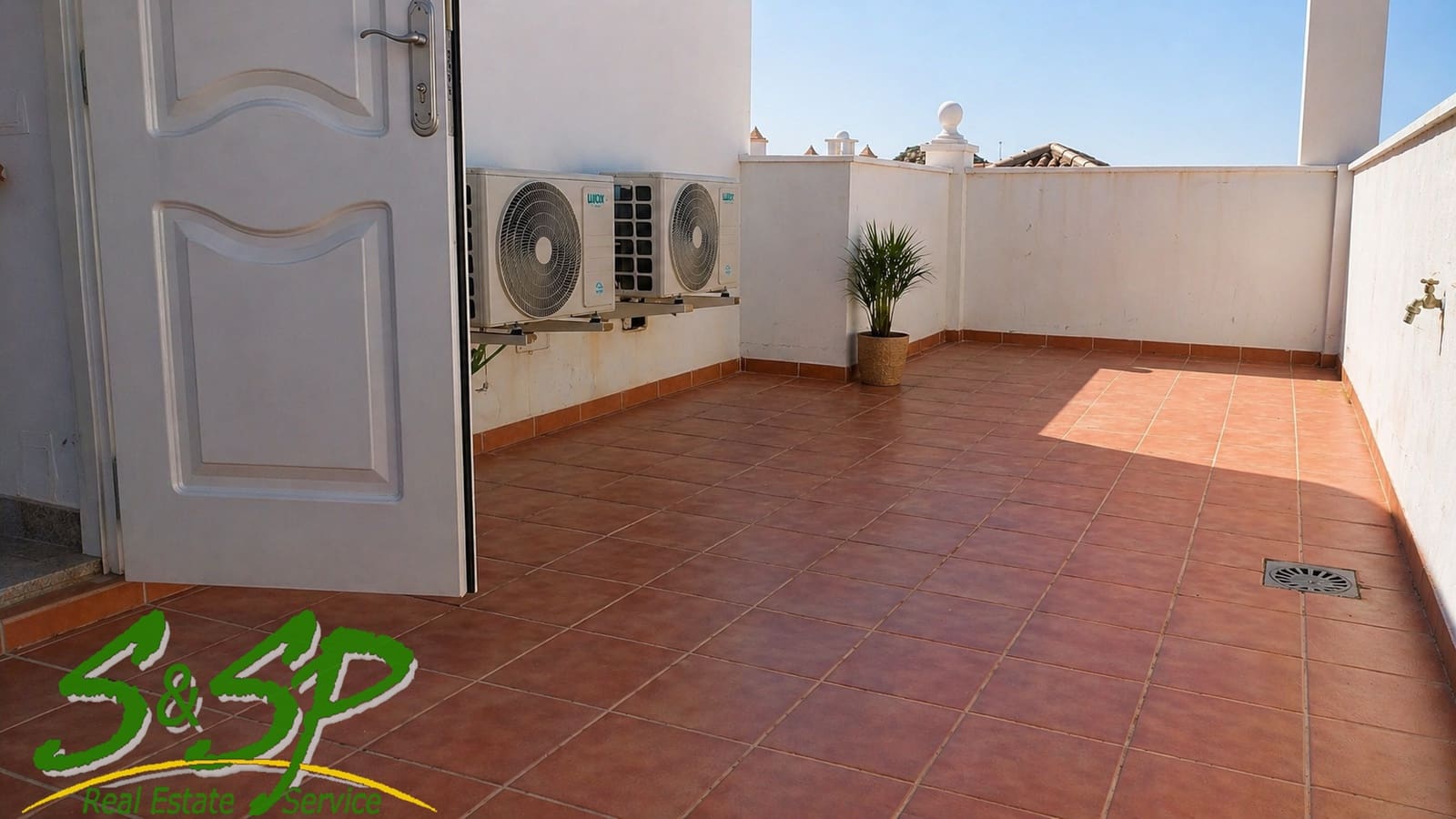 3 camera da letto Villetta Bifamiliare in vendita in Pulpi con piscina - 330.000 € (Rif: 9814103)