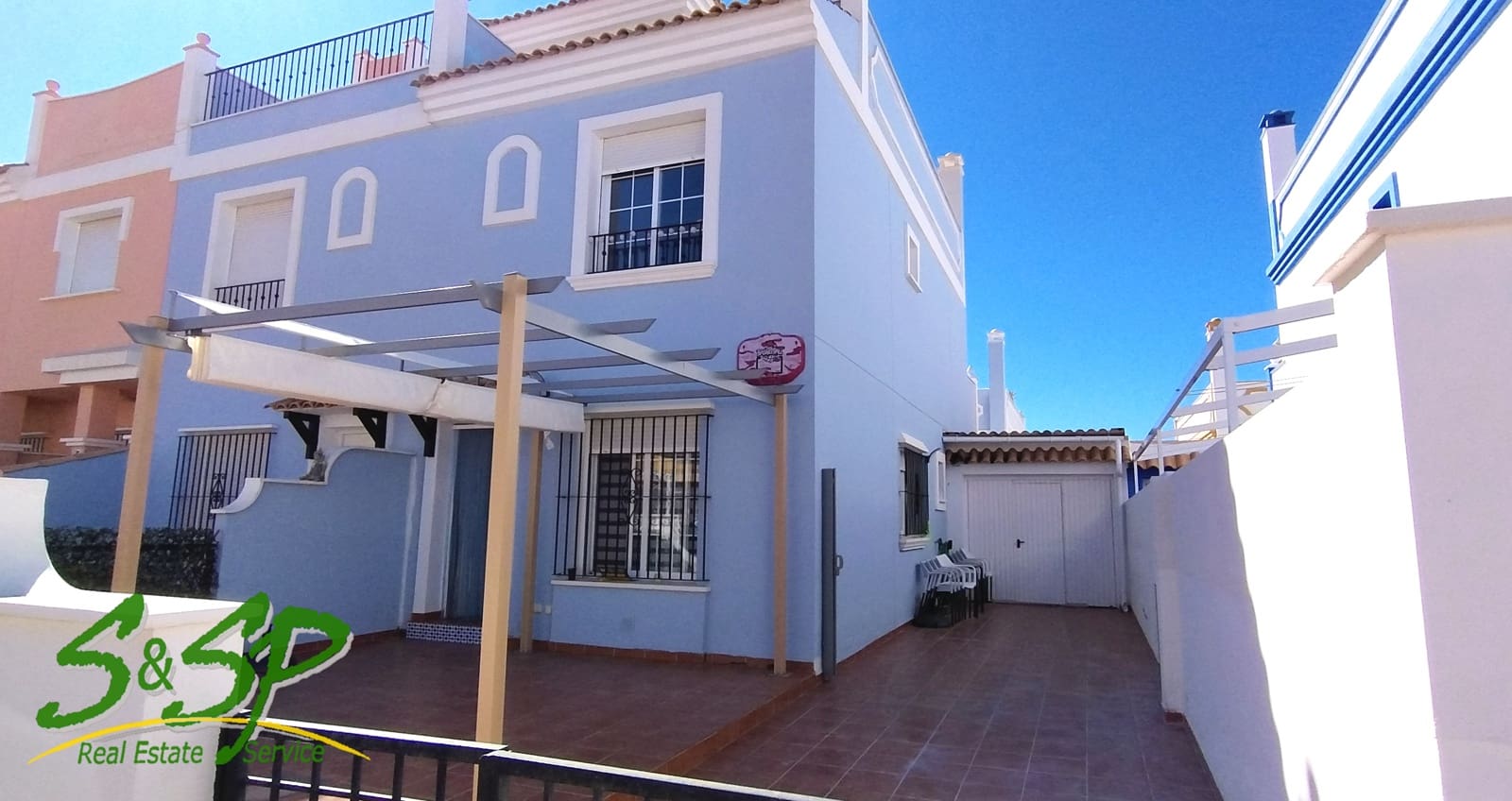 3 camera da letto Villetta Bifamiliare in vendita in Pulpi con piscina - 330.000 € (Rif: 9814103)