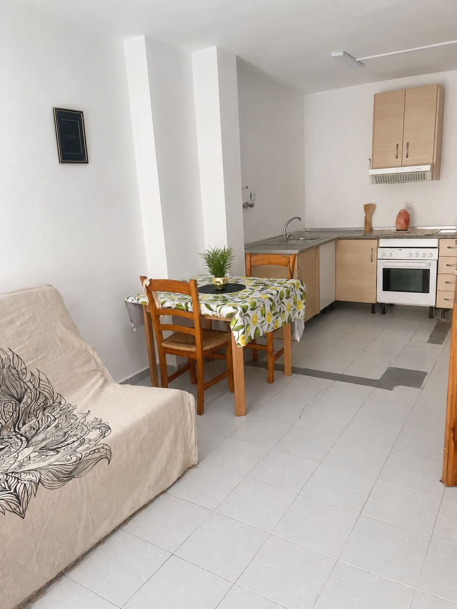 2 bedroom Apartment for sale in Aguilas - € 140,000 (Ref: 9875278)