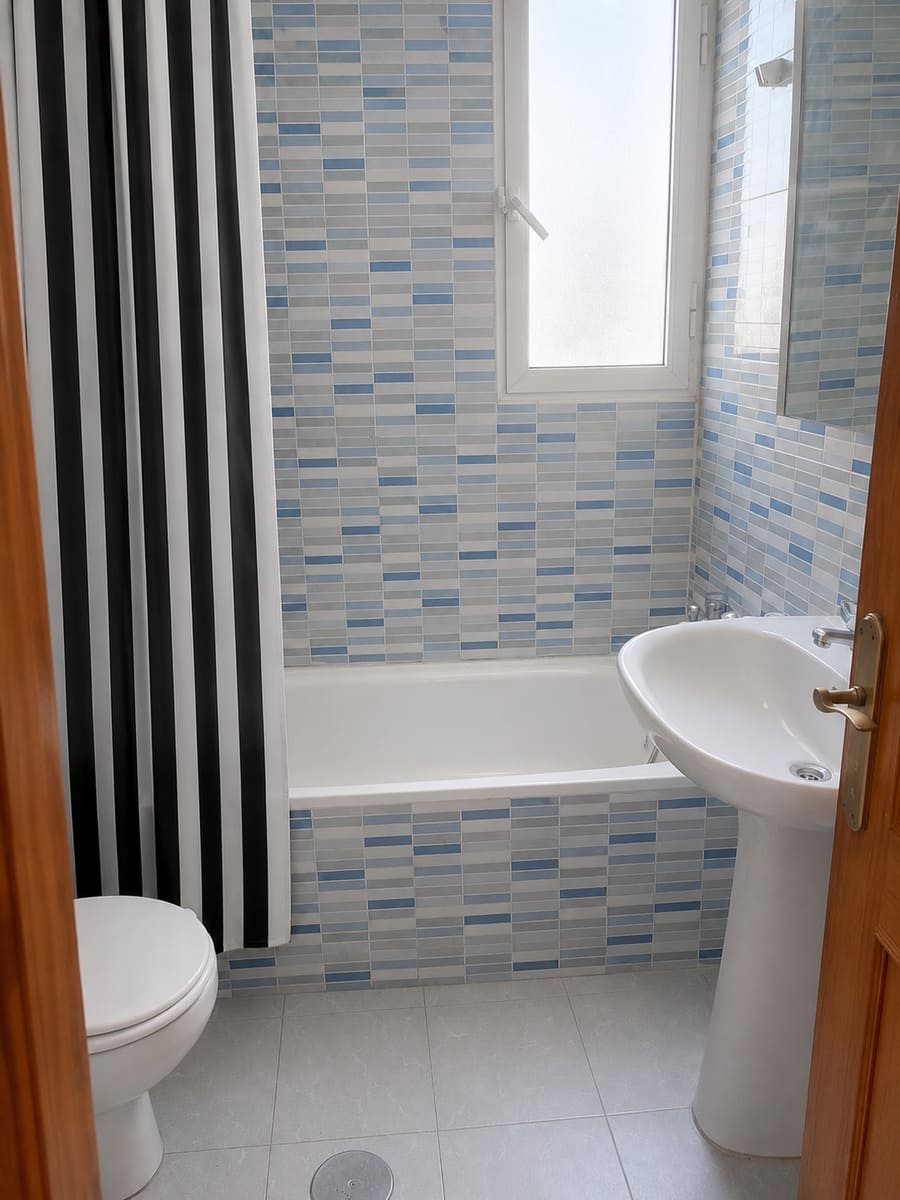2 bedroom Apartment for sale in Aguilas - € 140,000 (Ref: 9875278)
