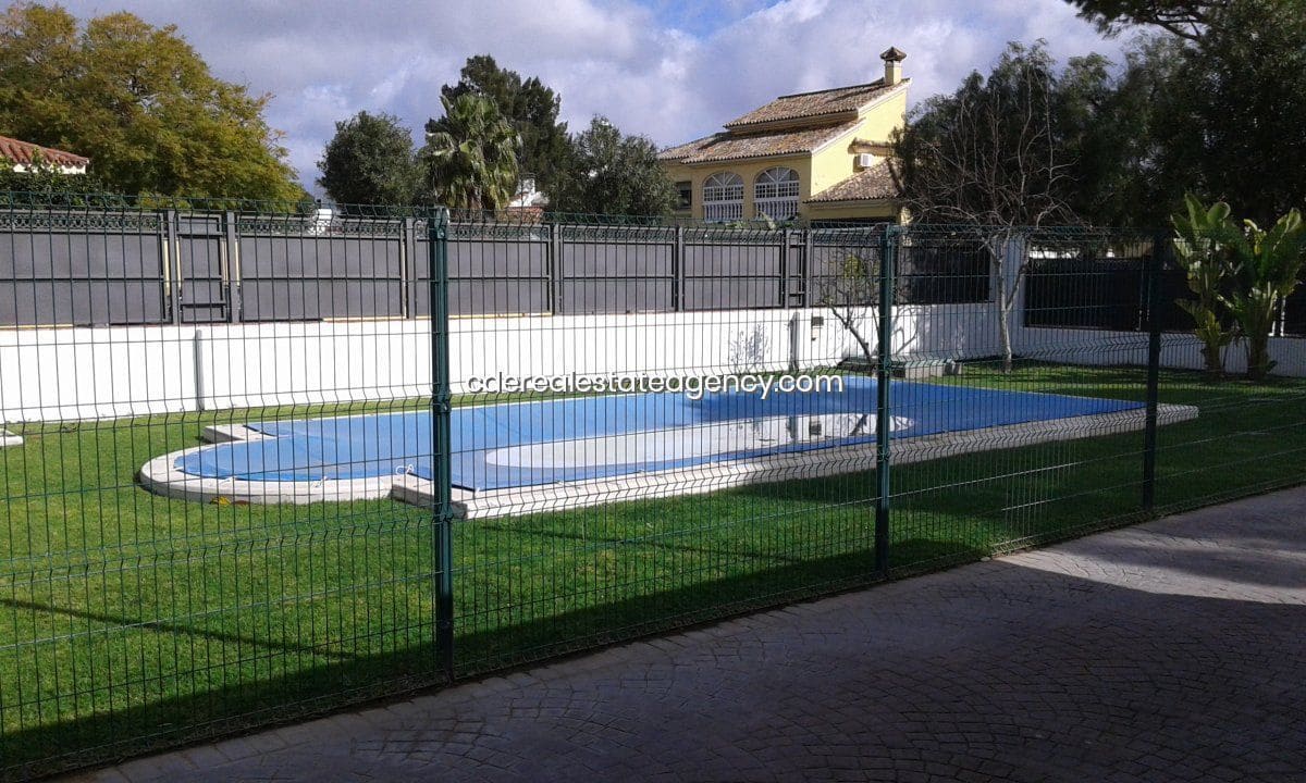 3 soveværelse Villa til leje i El Puerto de Santa Maria med swimmingpool garage - € 2.500 (Ref: 4831410)