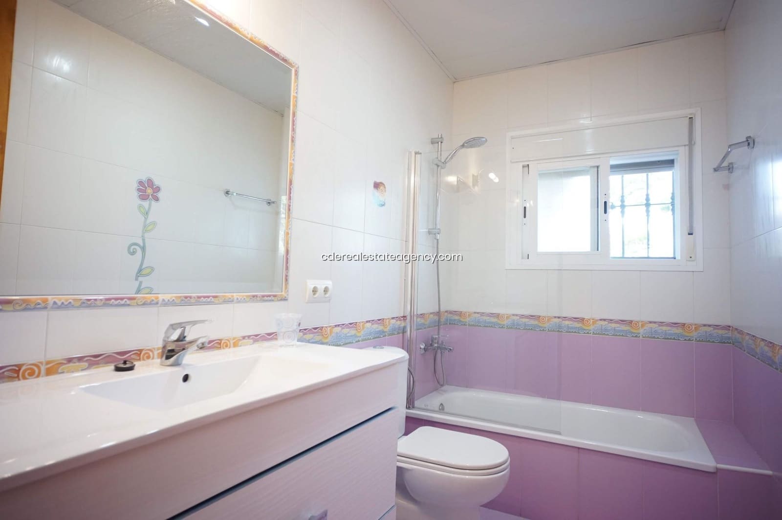 3 soveværelse Villa til leje i El Puerto de Santa Maria med swimmingpool garage - € 2.500 (Ref: 4831410)